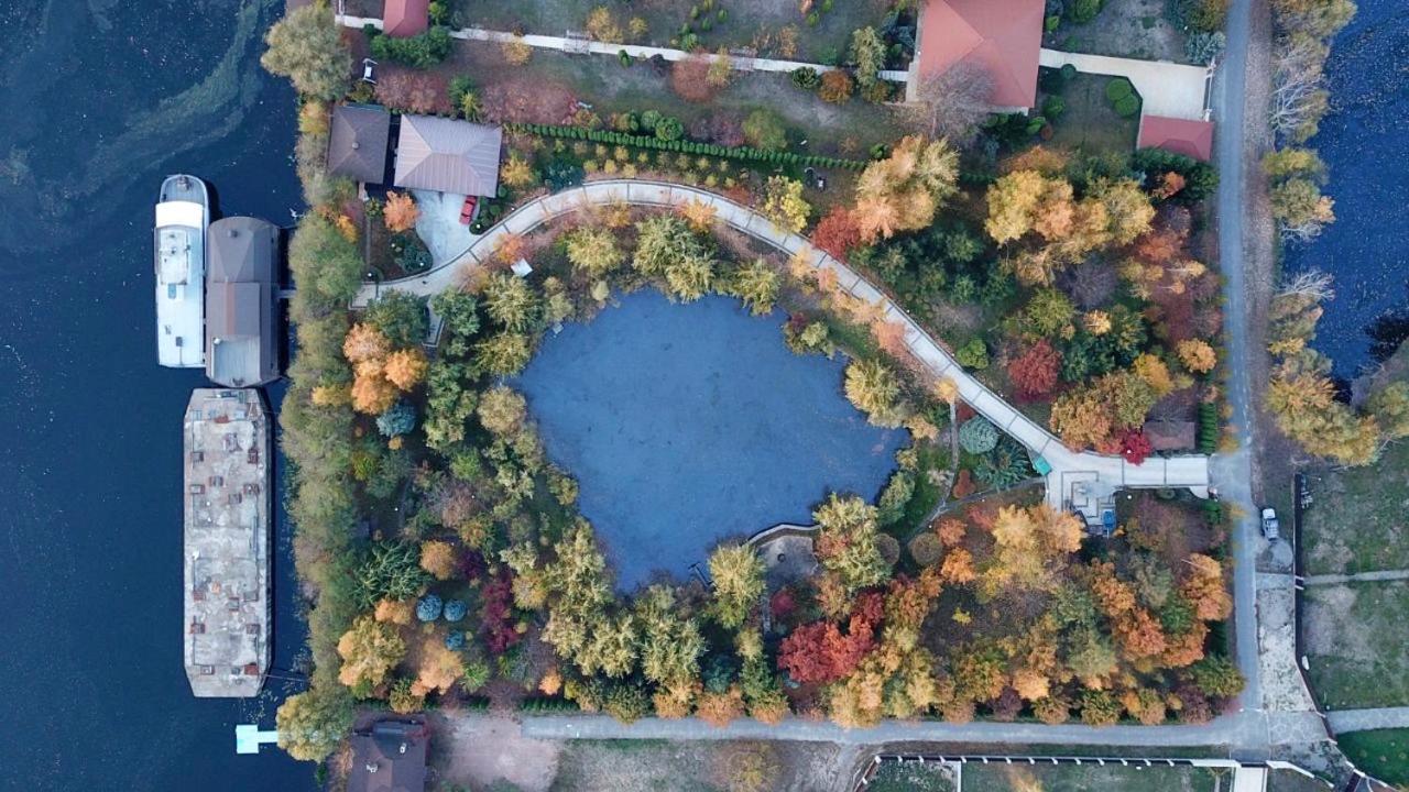 On The River Vishenki  外观 照片